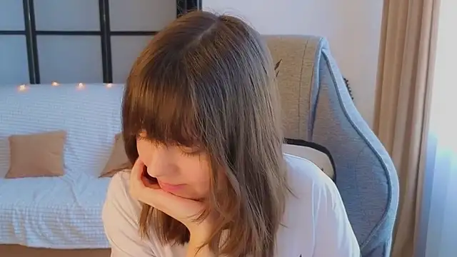 Lina Brownie online show from 01-14-26, 04:27