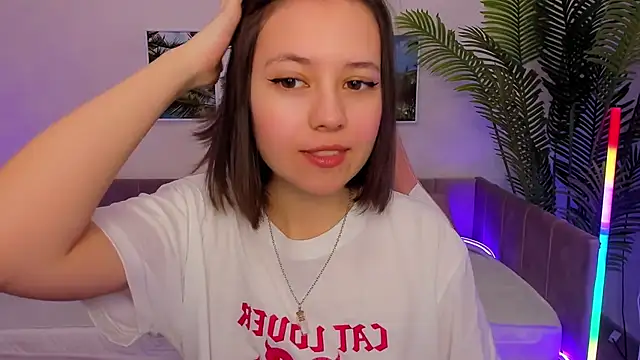 Snapshot of Lina_Brownie chatting on 03-03-25, 05:05 Lina Brownie online show from 03-03-25, 05:05