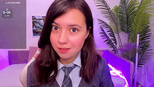 Snapshot of Lina_Brownie chatting on 10-07-25, 02:23 Lina Brownie online show from 10-07-25, 02:23