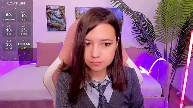 Snapshot of Lina_Brownie chatting on 09-26-25, 02:29 Lina Brownie online show from 09-26-25, 02:29