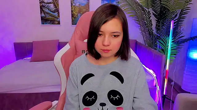 Snapshot of Lina_Brownie chatting on 02-12-25, 02:03 Lina Brownie online show from 02-12-25, 02:03