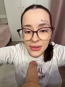 fuckdoll 18 online show from 12-17-25, 08:19