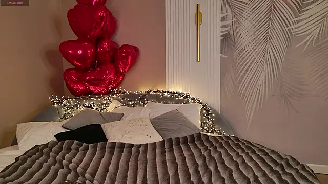 Miley Smile online show from 02-16-26, 09:19