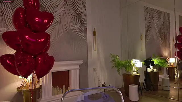 Miley Smile online show from 02-12-26, 07:41