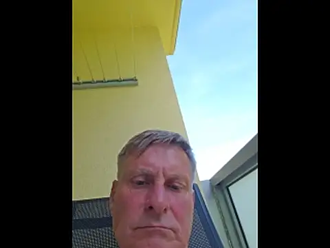 johnnym1 online show from 05-29-26, 12:44