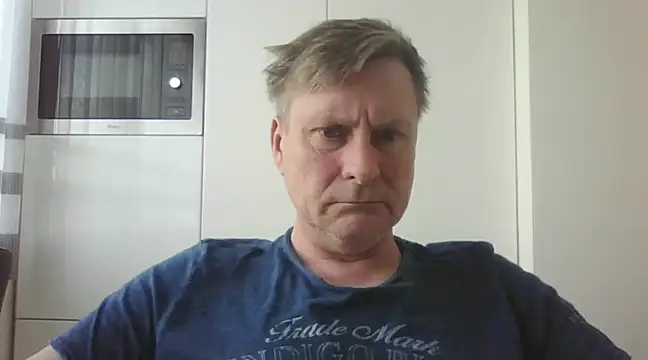 Snapshot of johnnym1 chatting on 01-27-25, 09:55 johnnym1 online show from 01-27-25, 09:55