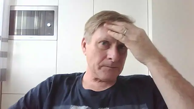 johnnym1 online show from 02-10-26, 12:59