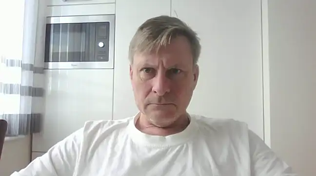 Snapshot of johnnym1 chatting on 01-29-25, 09:01 johnnym1 online show from 01-29-25, 09:01