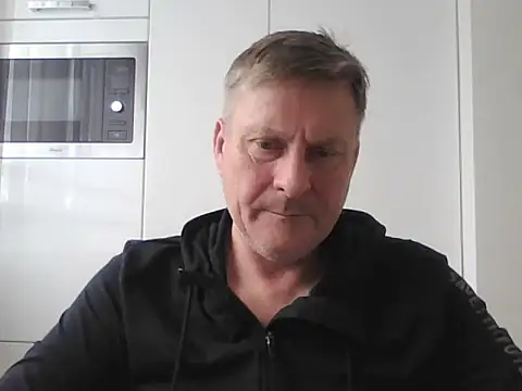 Snapshot of johnnym1 chatting on 03-17-25, 11:53 johnnym1 online show from 03-17-25, 11:53