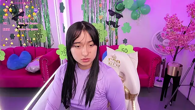 Snapshot of Miss_dolly_ chatting on 03-18-25, 12:28 Miss dolly  online show from 03-18-25, 12:28