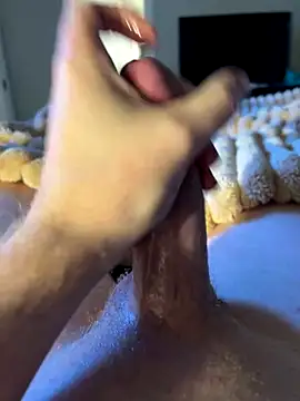 Snapshot of 40Cakes chatting on 12-07-24, 03:36 40Cakes online show from 12-07-24, 03:36