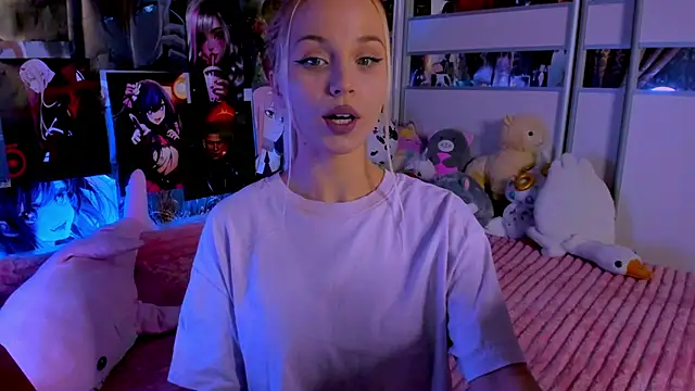 Cute  Pony online show from 12-01-25, 12:11