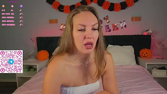 Kelly Hardy online show from 11-04-25, 01:09