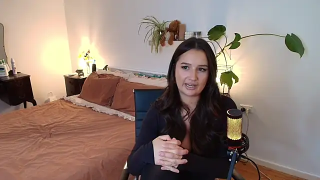 Lenas Room online show from 03-10-26, 07:23