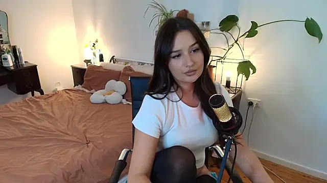 Lenas Room online show from 03-08-26, 07:22