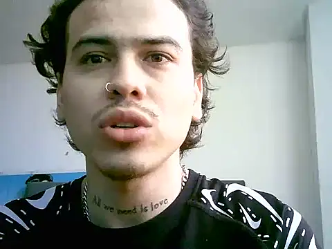 chamitopolla21 online show from 07-05-26, 07:54