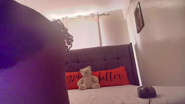 Snapshot of t-NaughtyLicia chatting on 10-02-25, 06:06 t-NaughtyLicia online show from 10-02-25, 06:06