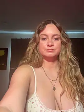 Sophie Raegan online show from 02-11-26, 04:40