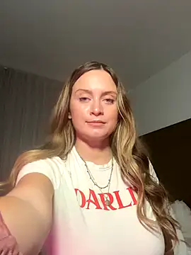 Sophie Raegan online show from 01-07-26, 04:34