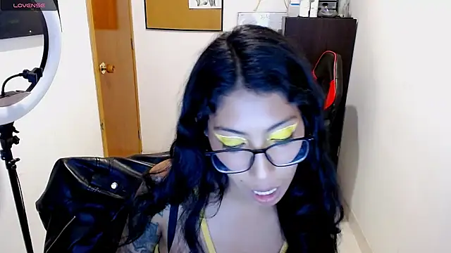 Snapshot of sofia_rosse4 chatting on 07-18-26, 12:30 sofia rosse4 online show from 07-18-26, 12:30