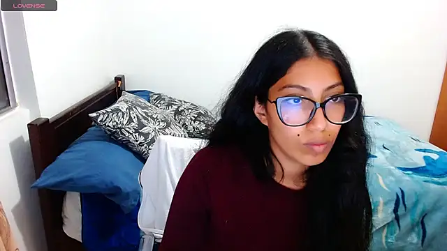 Snapshot of sofia_rosse4 chatting on 09-29-25, 12:50 sofia rosse4 online show from 09-29-25, 12:50