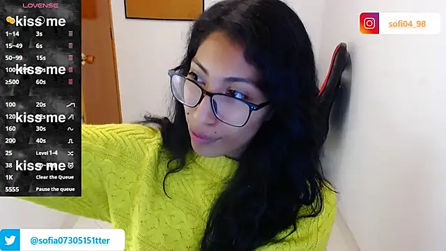 Snapshot of sofia_rosse4 chatting on 06-27-26, 02:28 sofia rosse4 online show from 06-27-26, 02:28