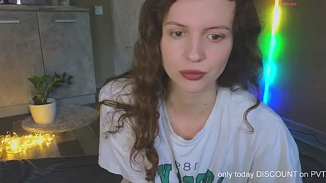 Sereta Finn online show from 12-05-25, 11:42