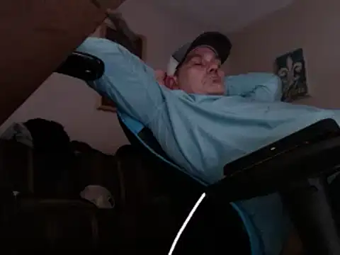 Snapshot of Kencan436 chatting on 02-03-25, 05:56 Kencan436 online show from 02-03-25, 05:56