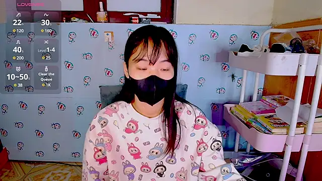 Snapshot of __Saphia__ chatting on 03-17-25, 12:42   Saphia   online show from 03-17-25, 12:42