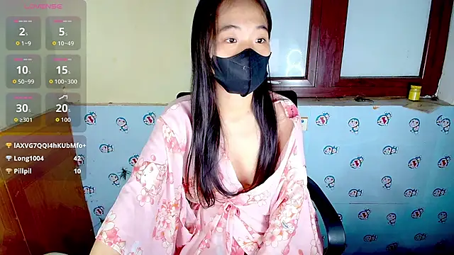   Saphia   online show from 11-06-25, 04:33