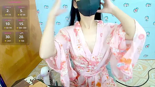 Snapshot of __Saphia__ chatting on 09-24-25, 12:18   Saphia   online show from 09-24-25, 12:18