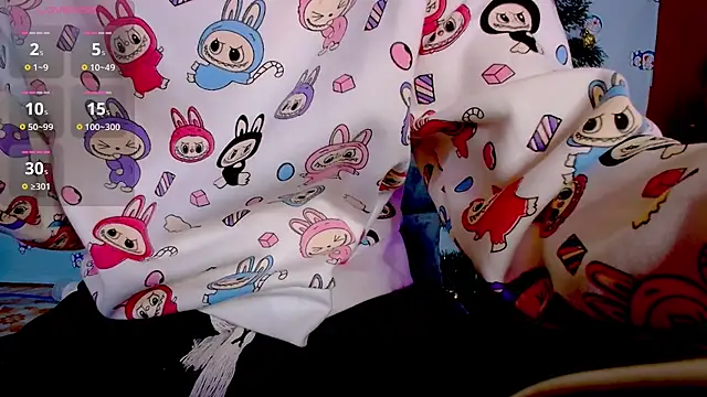 Snapshot of __Saphia__ chatting on 12-18-24, 12:43   Saphia   online show from 12-18-24, 12:43