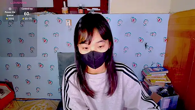 Snapshot of __Saphia__ chatting on 02-19-25, 12:35   Saphia   online show from 02-19-25, 12:35