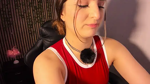 sofia 44 online show from 05-15-26, 09:02