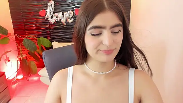 sofia 44 online show from 10-07-25, 01:12