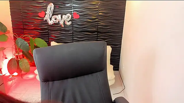 sofia 44 online show from 10-08-25, 01:23