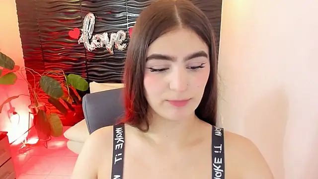 sofia 44 online show from 10-06-25, 01:45