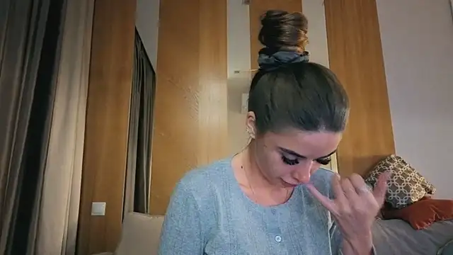 Snapshot of your_bunnygirl chatting on 10-04-25, 05:25 your bunnygirl online show from 10-04-25, 05:25