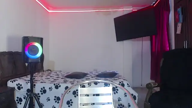 aliceesmith online show from 09-17-25, 01:13