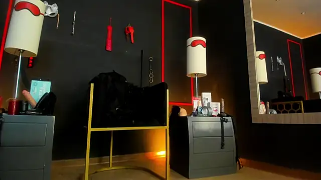 CharlotteScotte online show from 11-14-25, 12:31