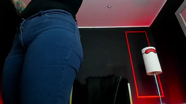 CharlotteScotte online show from 10-27-25, 11:33