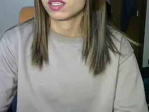 Snapshot of baby_doll2 chatting on 12-21-24, 07:03 baby doll2 online show from 12-21-24, 07:03