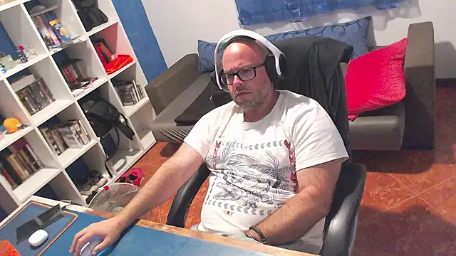 ravingr4d4 online show from 06-18-26, 10:59