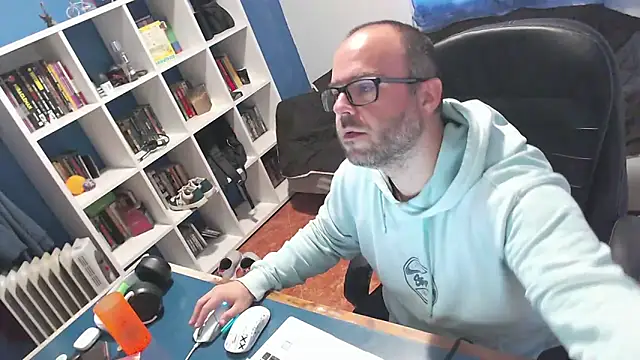 ravingr4d4 online show from 11-12-25, 11:14