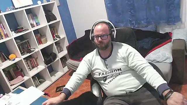 ravingr4d4 online show from 11-28-25, 11:16