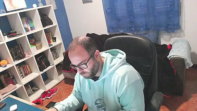 ravingr4d4 online show from 12-05-25, 09:19