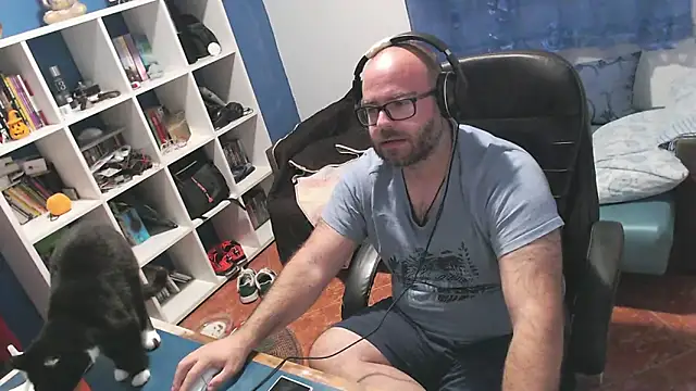 ravingr4d4 online show from 10-27-25, 11:16