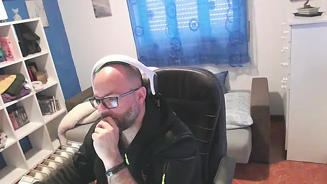 ravingr4d4 online show from 03-09-26, 01:47