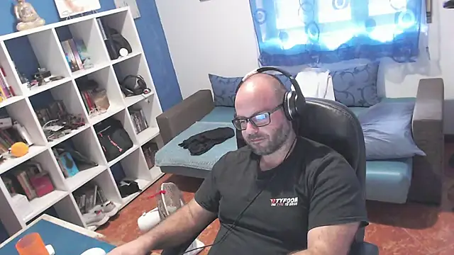 ravingr4d4 online show from 10-21-25, 09:41