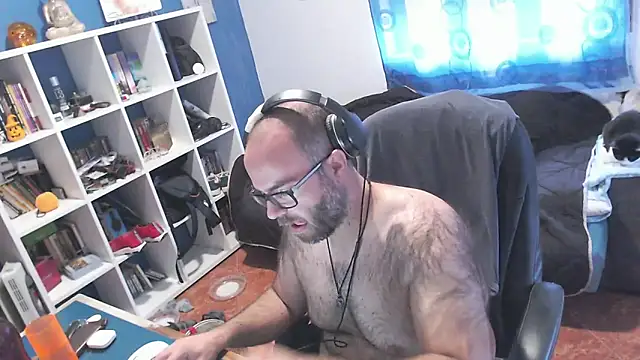 ravingr4d4 online show from 10-31-25, 12:02